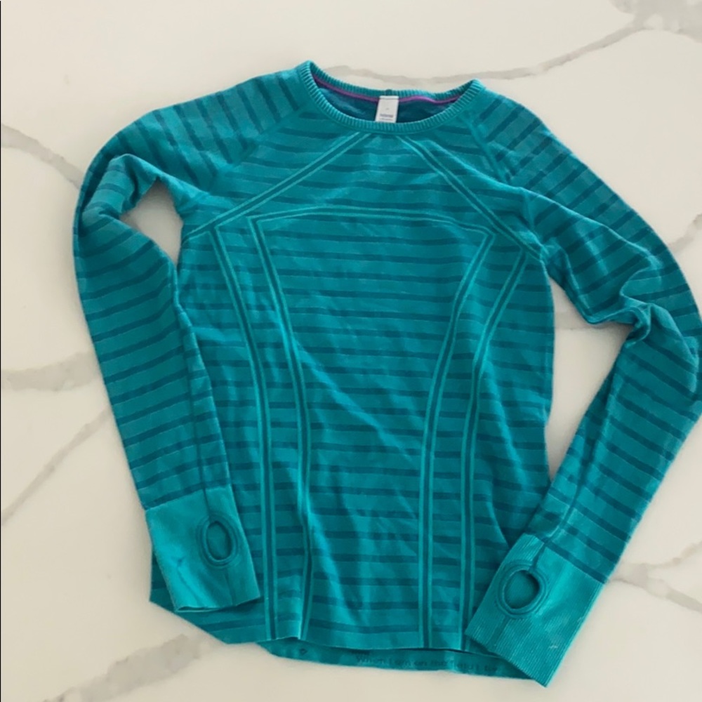 Ivivva long sleeved tight shirt